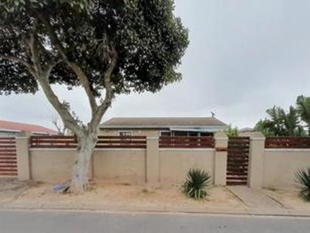 House for sale in Atlantis, Western Cape
