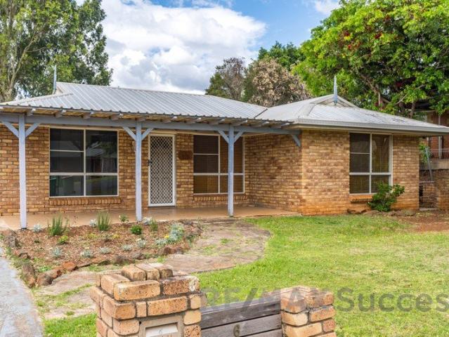 House for rent in Darling Heights, Toowoomba