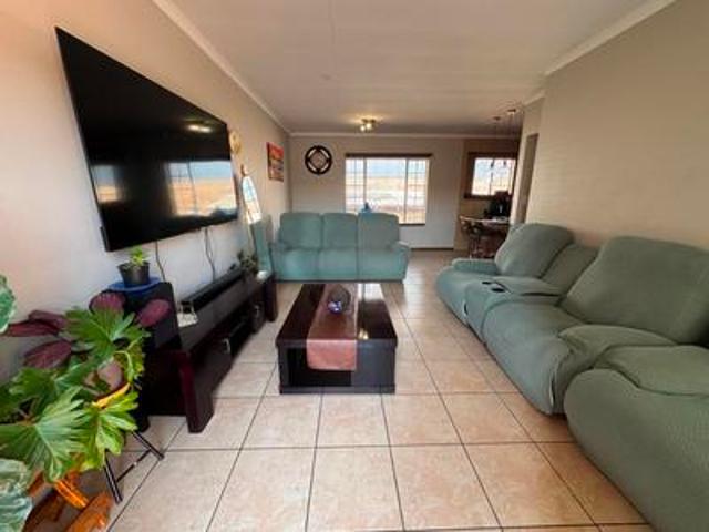 Townhouse for sale in Ekurhuleni, Gauteng