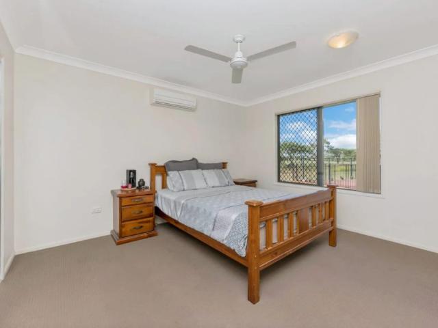 House for rent in Bushland Beach, Queensland