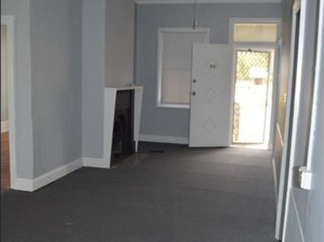 House for rent in Brisbane Grove, New South Wales