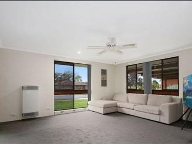 House for rent in West Wodonga, Victoria