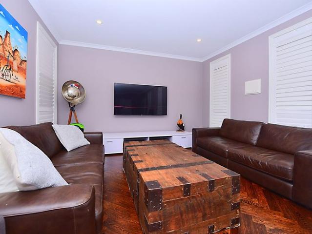 Townhouse for rent in Noble Park, Melbourne