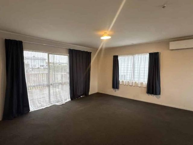 House for rent in Awhitu, Oroua County