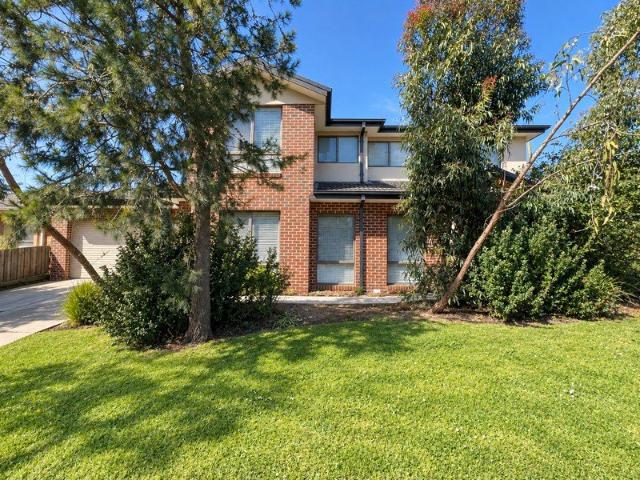 House for rent in Chirnside Park Country Club Estate, Melbourne