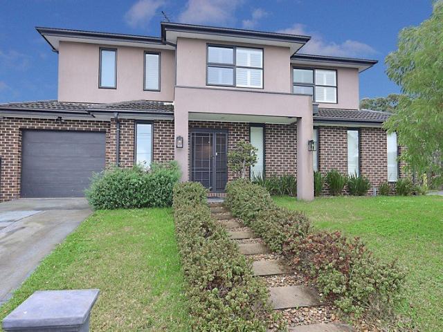 Townhouse for rent in Noble Park, Melbourne