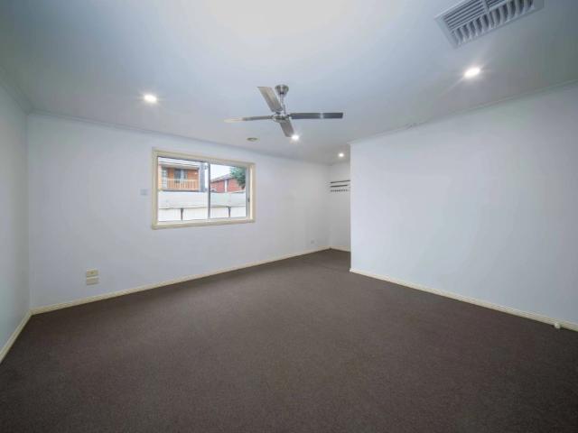 House for rent in Roxburgh Park, Melbourne
