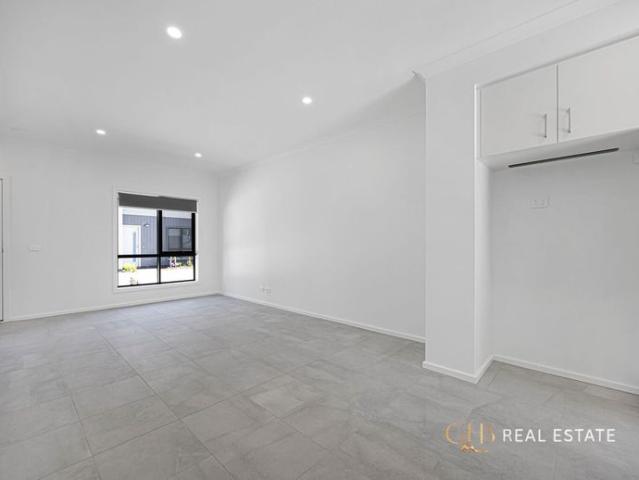 Townhouse for rent in Cranbourne, Melbourne