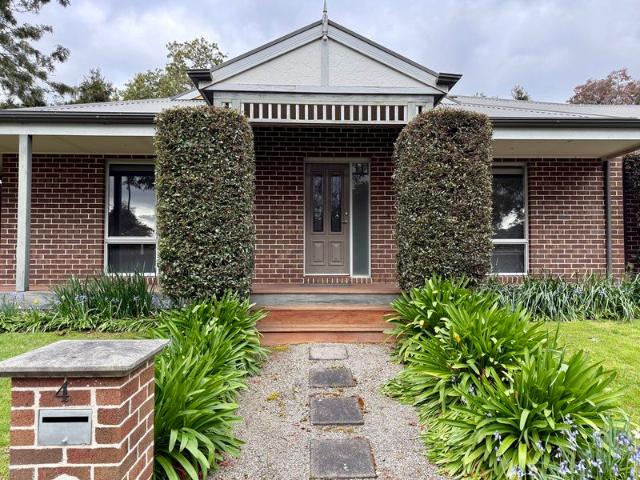 House for rent in Kilsyth, Melbourne
