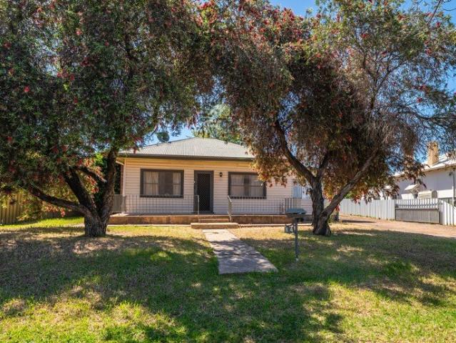 House for sale in Parkes, Parkes Shire Council
