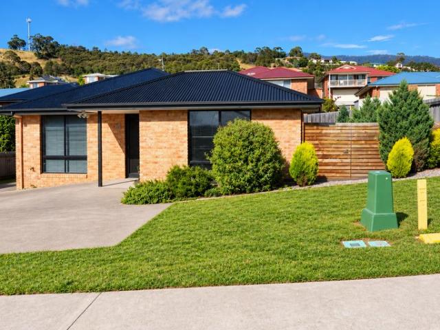House for rent in Austins Ferry, Hobart