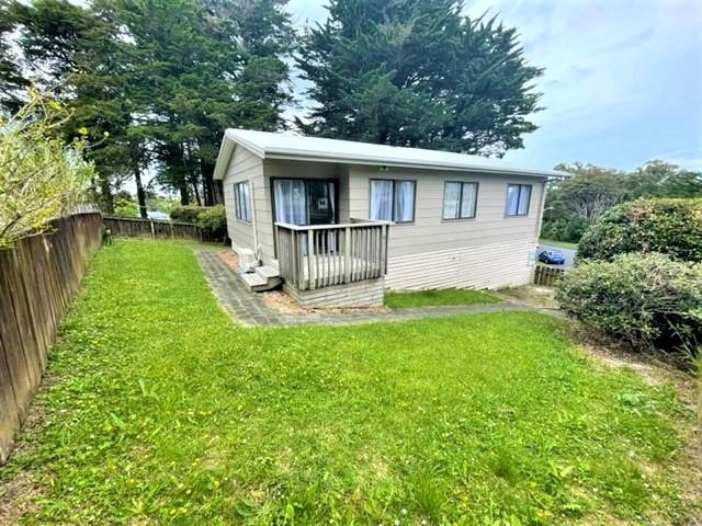 House for rent in Henderson-Massey, Rapanui