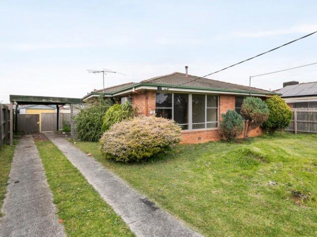 House for sale in Coolaroo, Melbourne