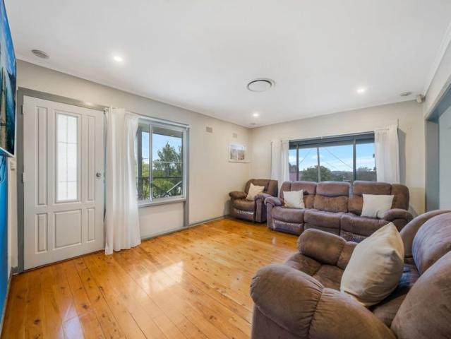 House for rent in Lurnea, Sydney