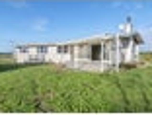 House for sale in Oroua Downs