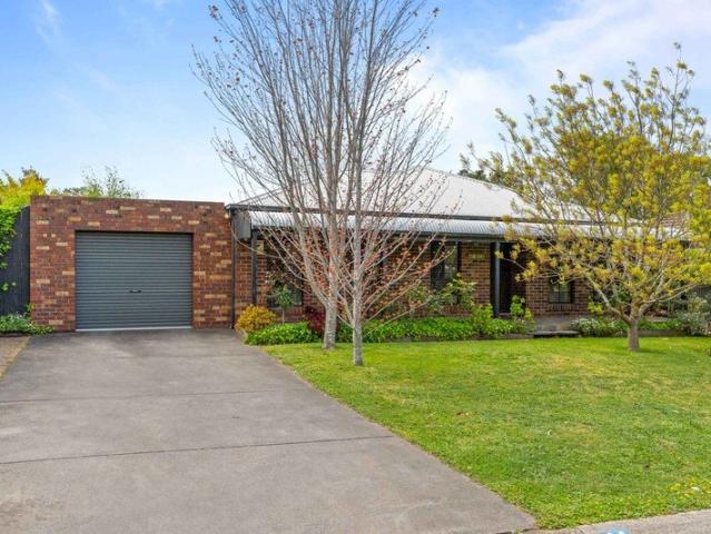 House for sale in Alfredton, Ballarat