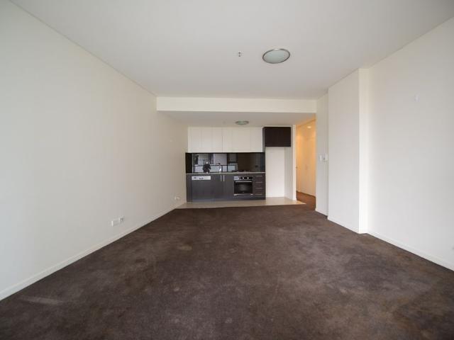 Granny Flat for rent in Waterloo, Sydney