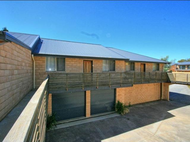 Townhouse for rent in Jindabyne, New South Wales