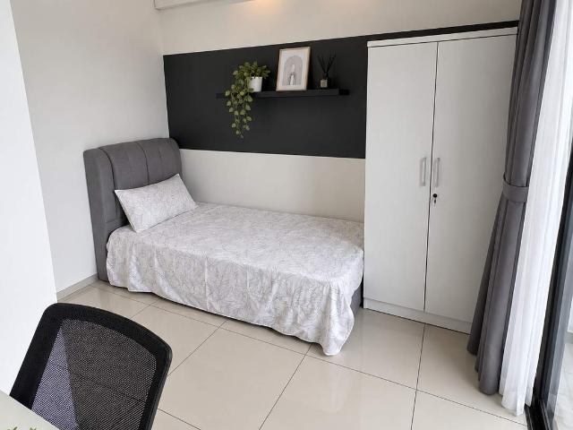 Room for rent in Petaling, Alam Impian