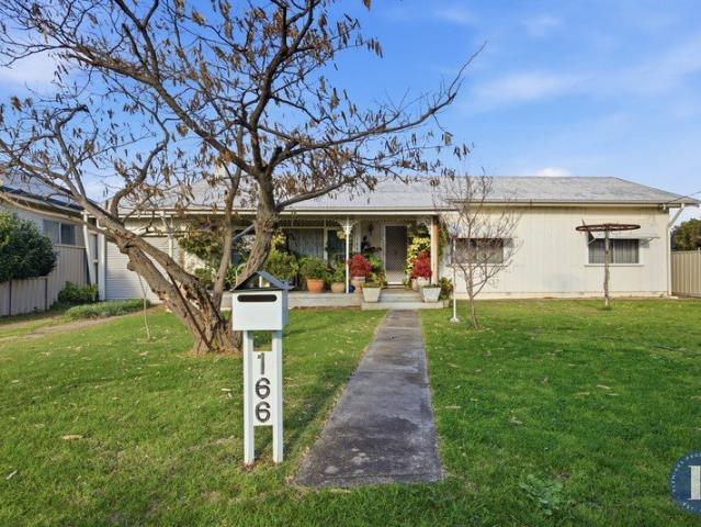 House for sale in Cootamundra, New South Wales