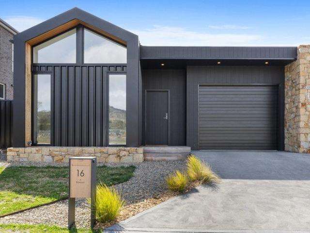 Townhouse for sale in Jindabyne, New South Wales