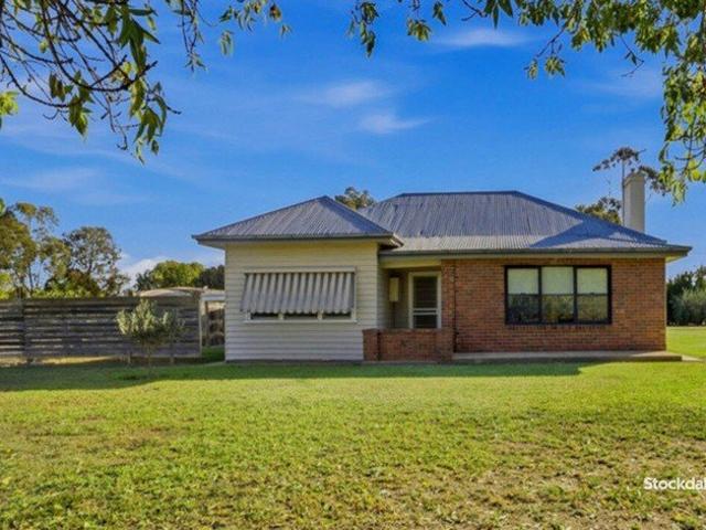House for rent in Kialla, Victoria