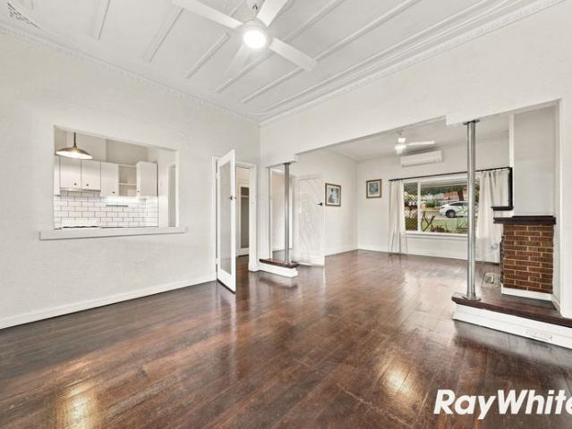 House for rent in Como, Western Australia