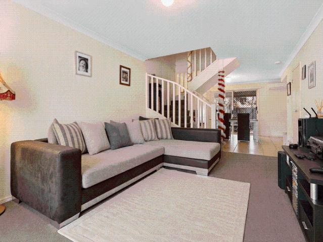 Townhouse for rent in Parklands Glade, Greater Brisbane