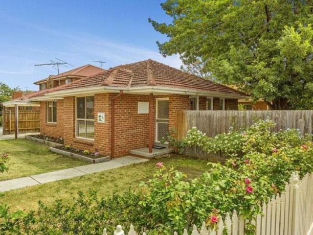 House for rent in Heidelberg West, Melbourne