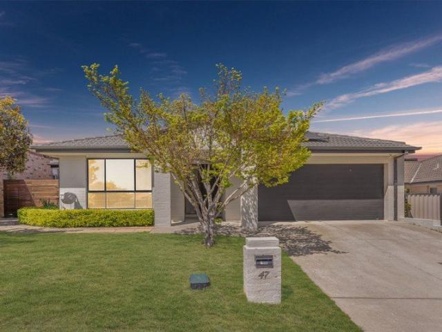 House for rent in Jerrabomberra, Queanbeyan