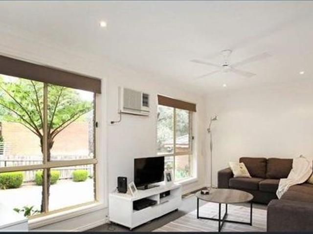 Townhouse for rent in Camerons Creek, Victoria