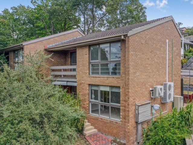 Townhouse for rent in Croydon, Melbourne