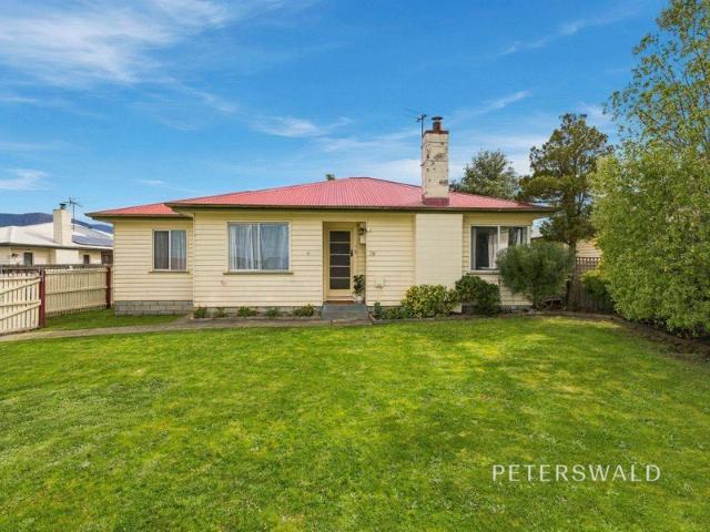 House for sale in Montagu Bay, Hobart