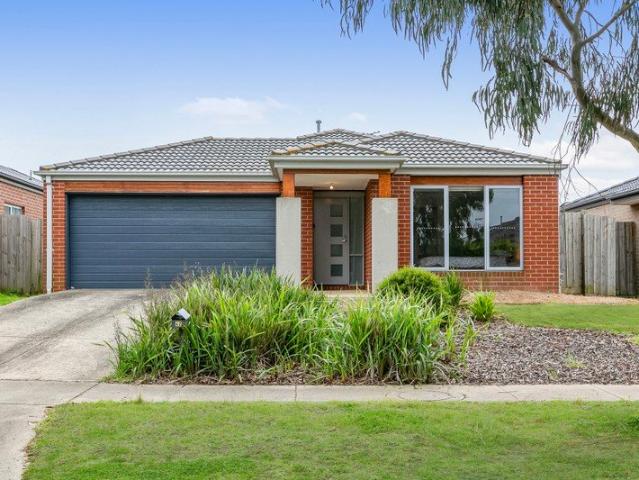 House for sale in Featherton Rise, Wallan