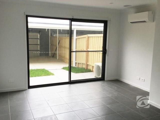 Townhouse for rent in Camerons Creek, Victoria