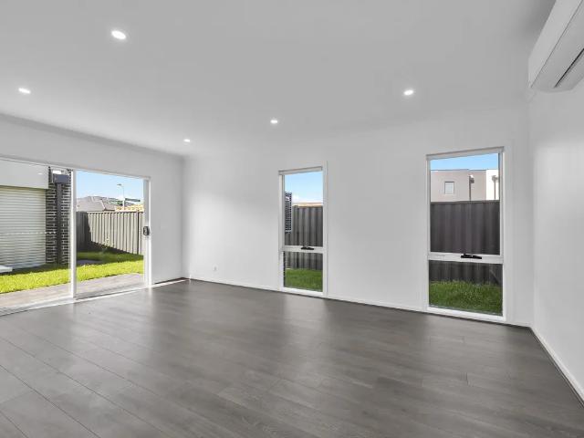 Townhouse for rent in Clyde North, Melbourne