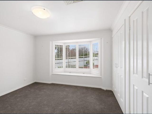 Townhouse for rent in Albury, New South Wales