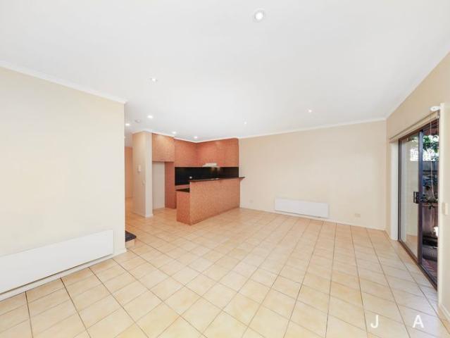 Townhouse for rent in Camerons Creek, Victoria