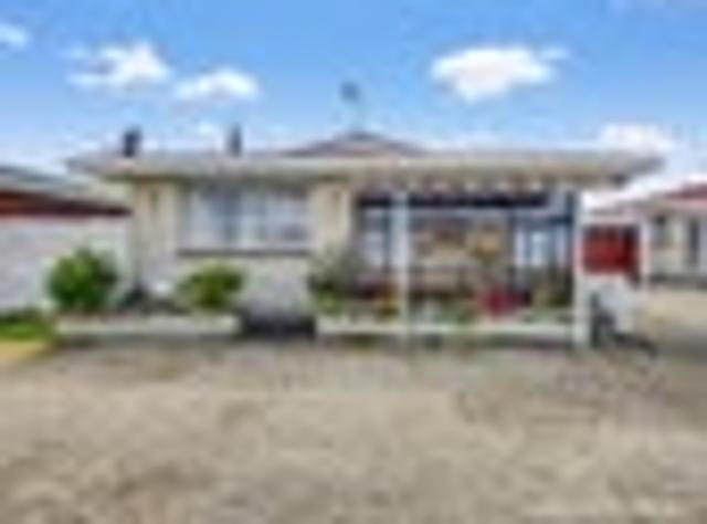 Apartment for sale in Stratford, Stratford District