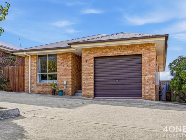 Apartment for sale in Hobart, Tasmania