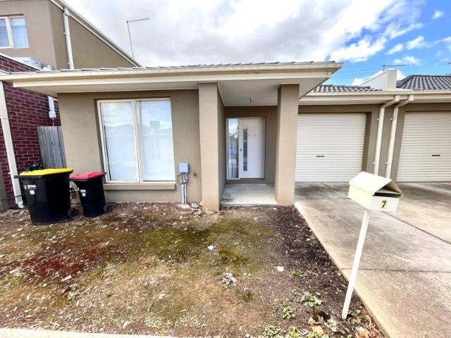Apartment for rent in Camerons Creek, Victoria