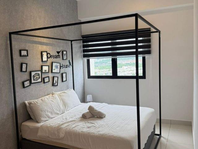 Room for rent in Petaling, Alam Impian