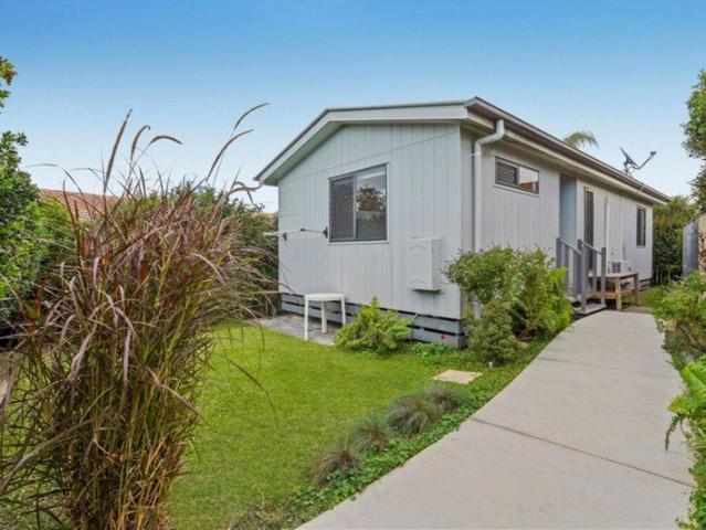 Granny Flat for rent in Toombul, Queensland