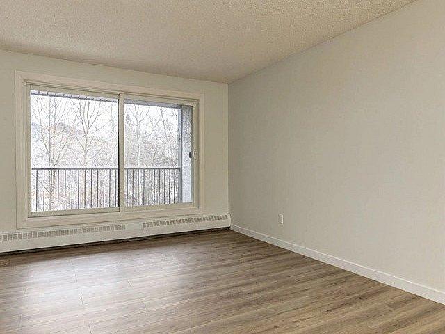 Apartment for rent in Wedgewood, Alberta