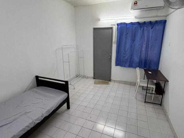 Room for rent in Petaling, Damansara Damai