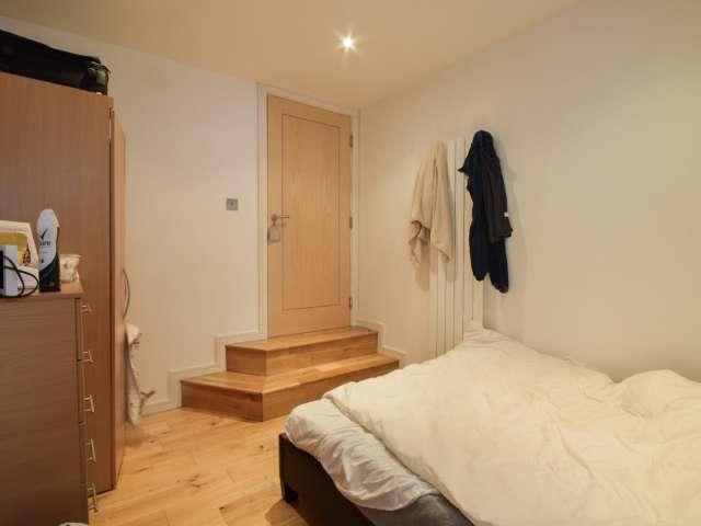 Room for rent in The Borough, Greater London