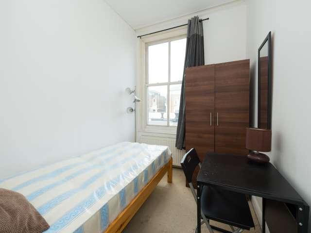 Room for rent in London Borough of Hammersmith and Fulham, Greater London