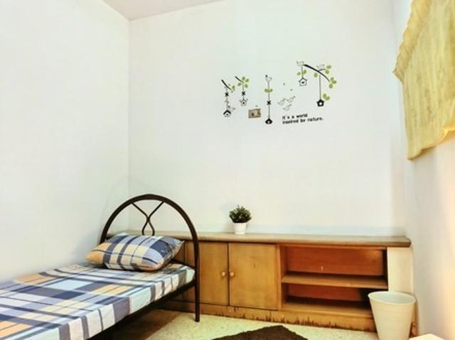 Room for rent in Petaling, Damansara Damai