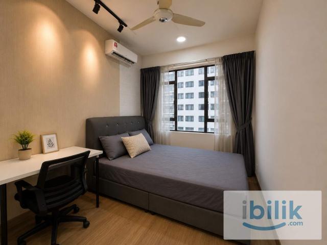Room for rent in Petaling, Alam Impian