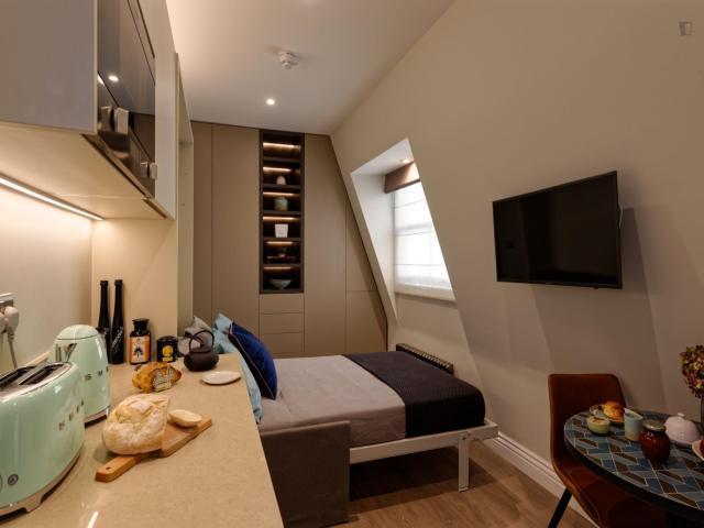Apartment for rent in Marylebone, Greater London